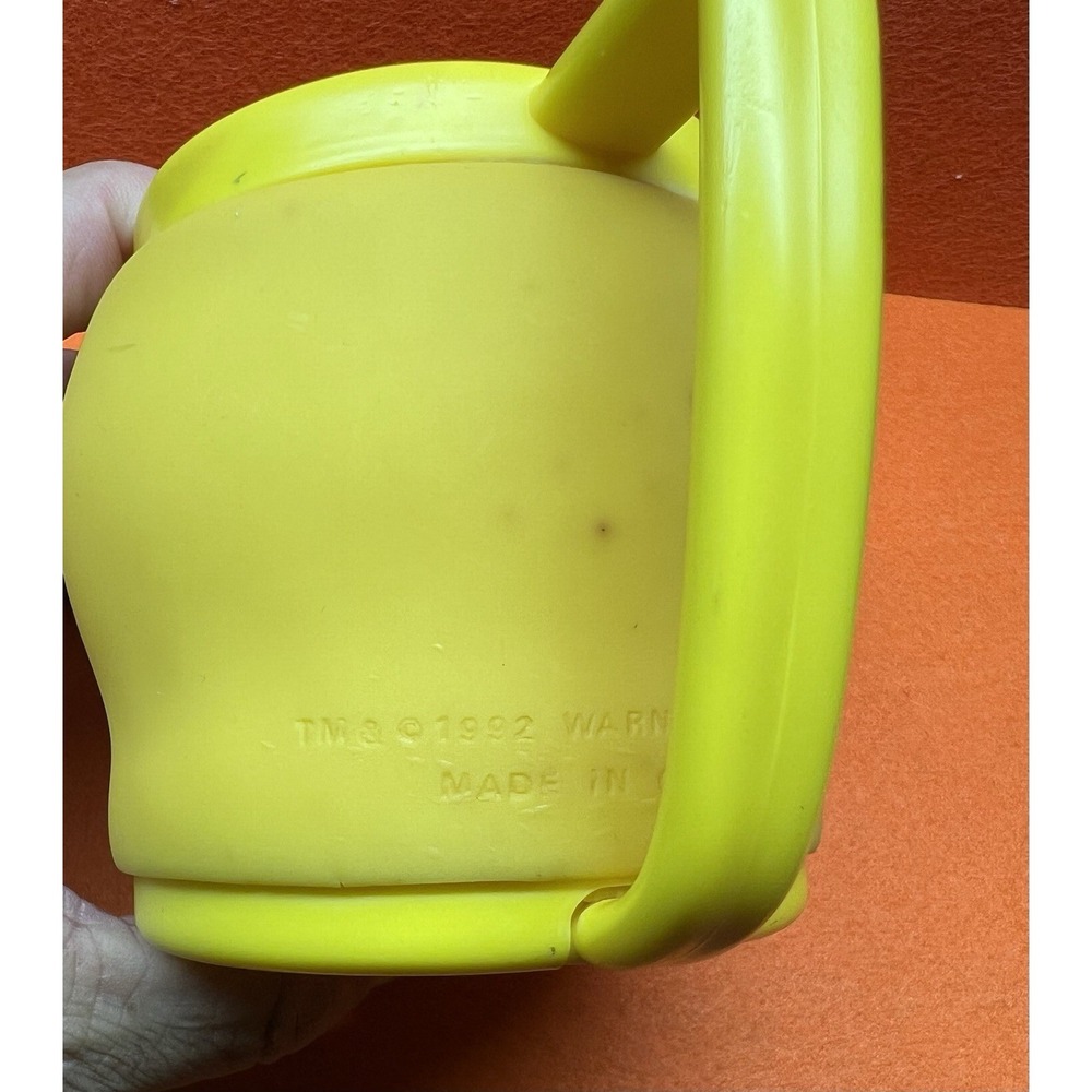 Vintage Tweety Bird Mug Plastic Coffee Cup Warner Bros Looney Tunes 1992 - Picture 6 of 7